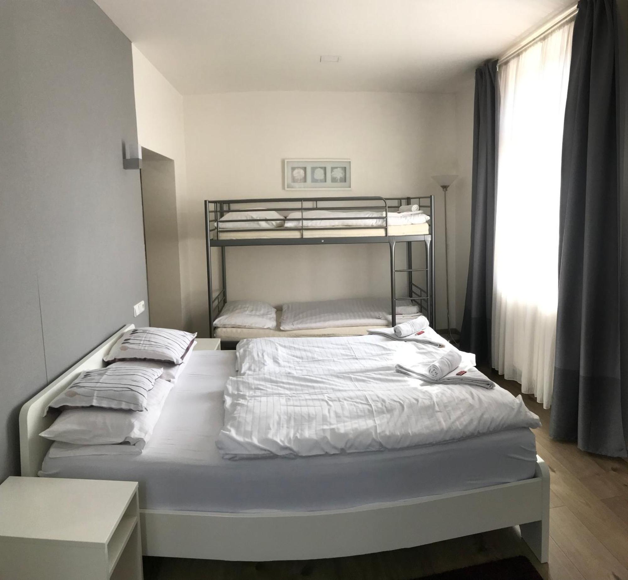 Rozmaryn Rooms & Apartments Rakovnik Luaran gambar