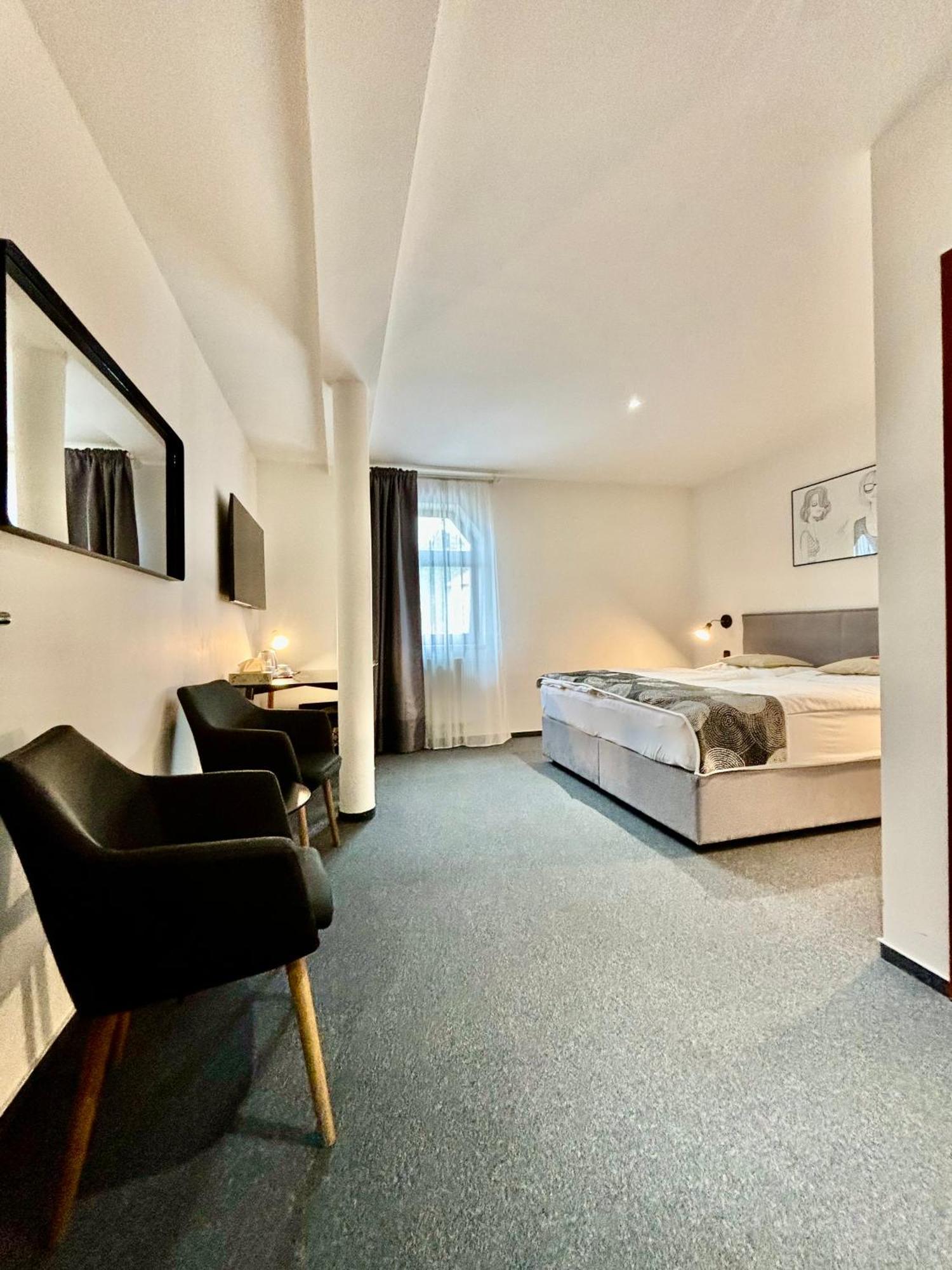 Rozmaryn Rooms & Apartments Rakovnik Luaran gambar