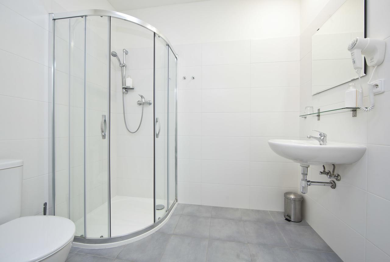 Rozmaryn Rooms & Apartments Rakovnik Luaran gambar