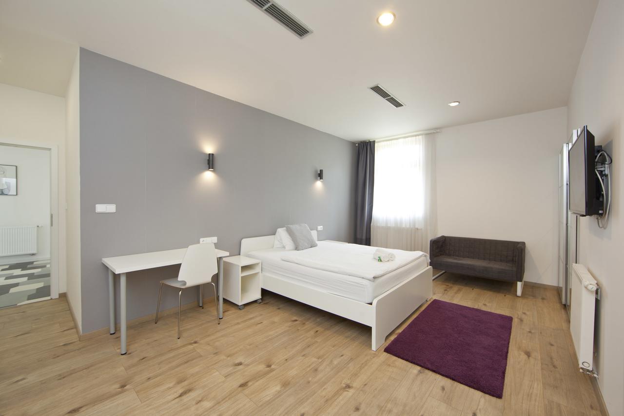 Rozmaryn Rooms & Apartments Rakovnik Luaran gambar