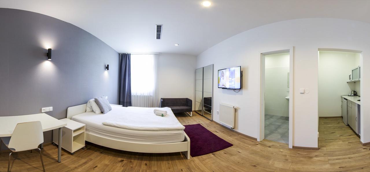 Rozmaryn Rooms & Apartments Rakovnik Luaran gambar